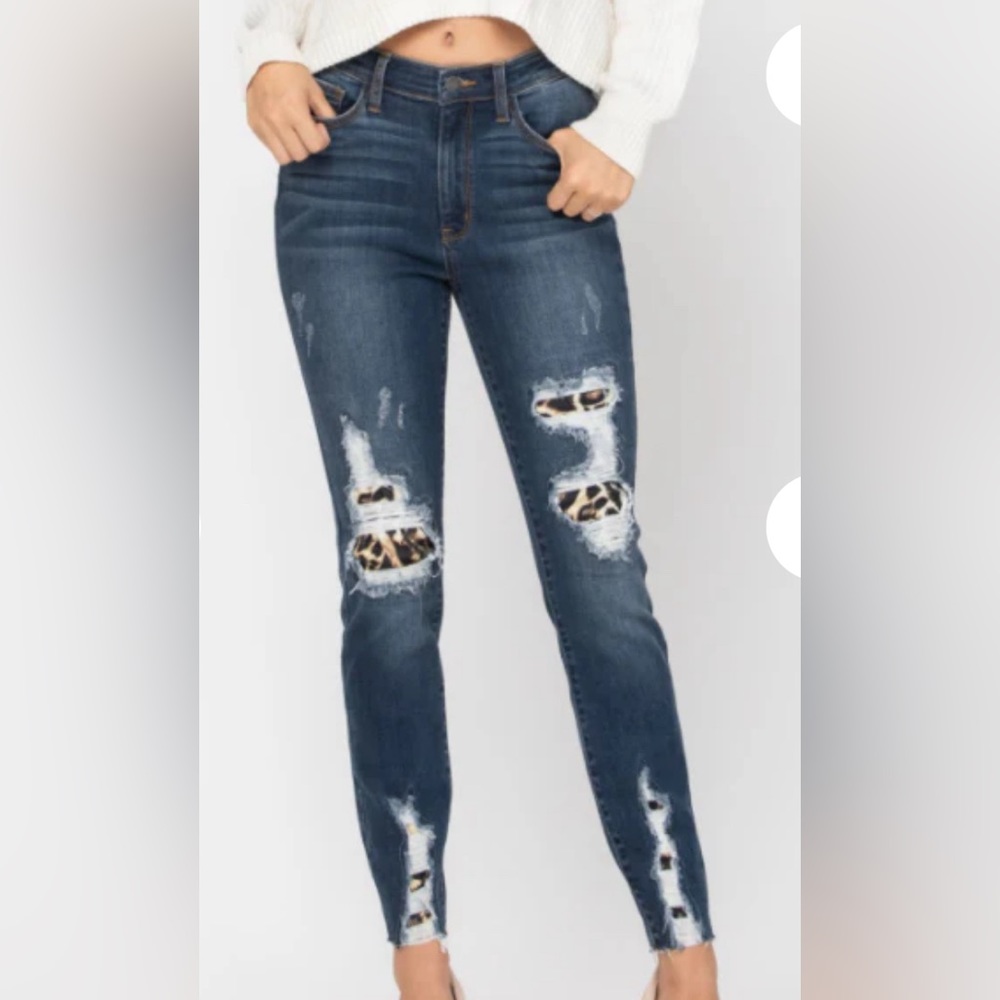 NWT Judy Blue Show me your spots jeans